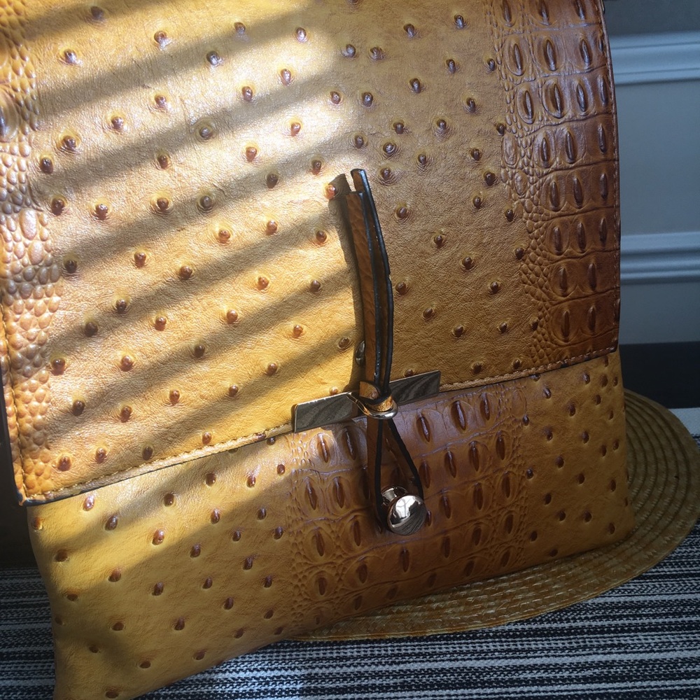 100% Vegan Leather Medium Croc Crossbody!